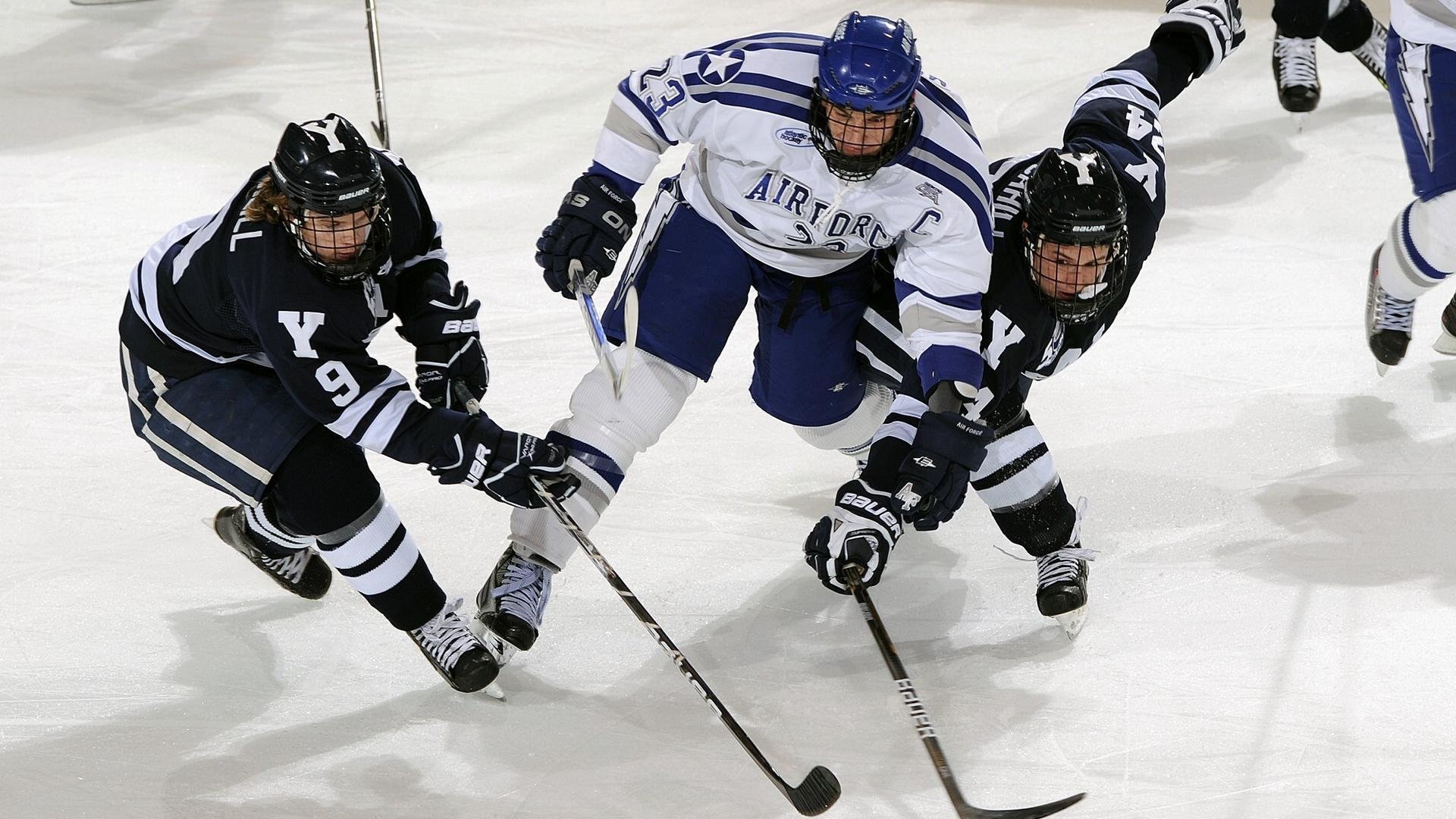 AYX GAME-职业球员场下形象管理缺位影响公众认同，球员形象照