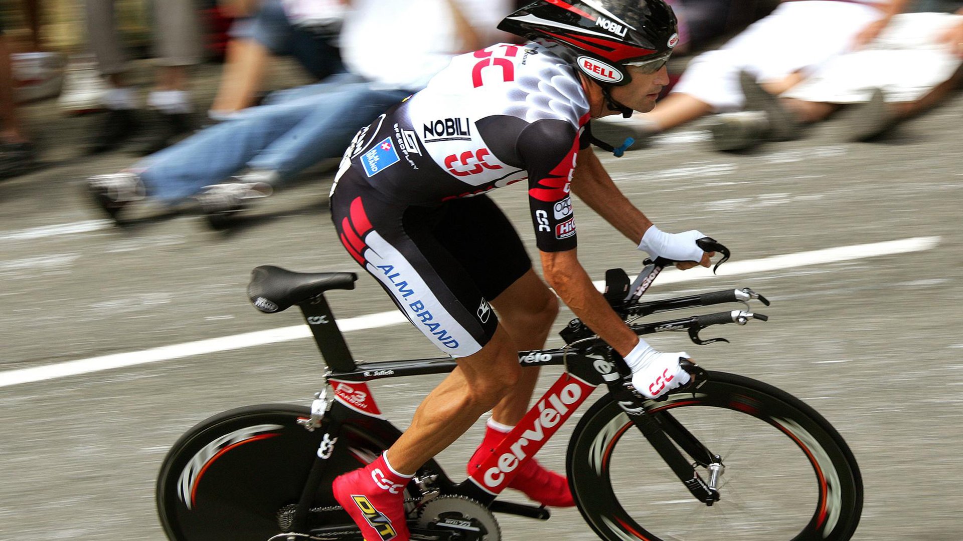 “科技突破:人工智能助力赛场革新”,科技创新人工智能大赛作品